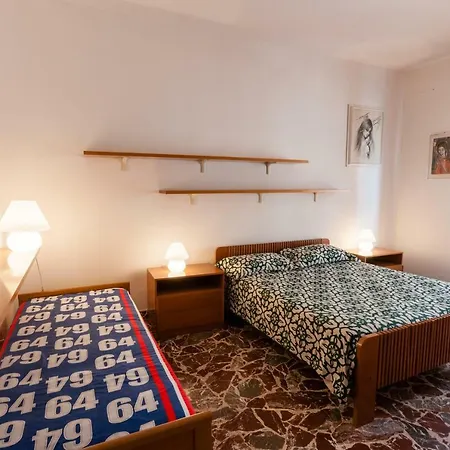 La Casa Sulla *