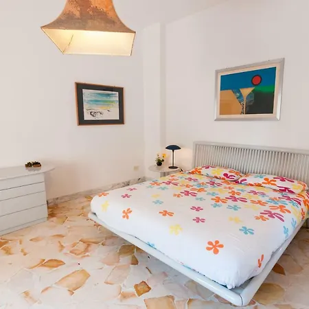 La Casa Sulla * Маскали